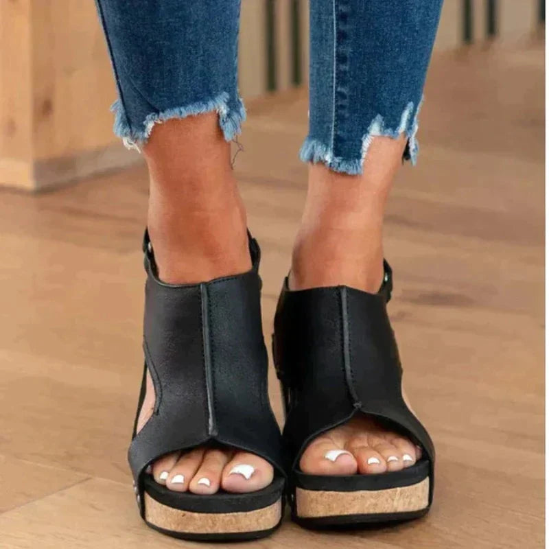MARIT | HOHE SANDALEN MIT OFFENER SPITZE