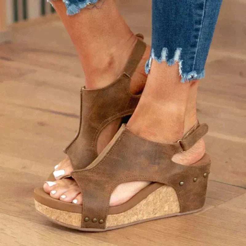 MARIT | HOHE SANDALEN MIT OFFENER SPITZE
