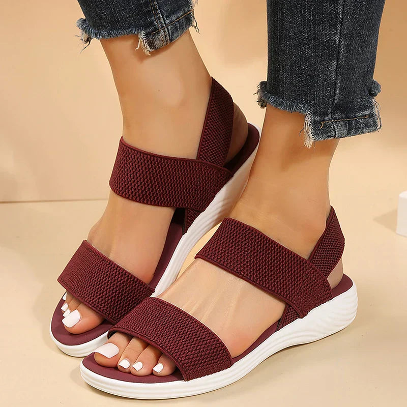 RAYLYNN | ELASTISCHE KEILABSATZ-SANDALETTEN AUS STRICKSTOFF