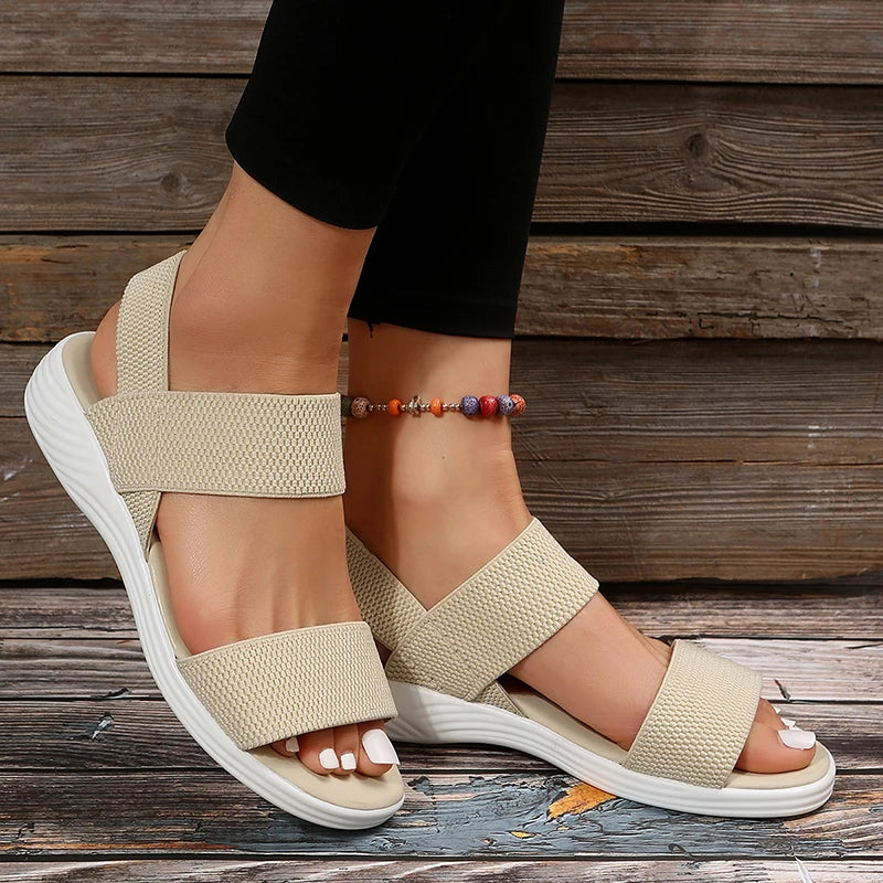 RAYLYNN | ELASTISCHE KEILABSATZ-SANDALETTEN AUS STRICKSTOFF