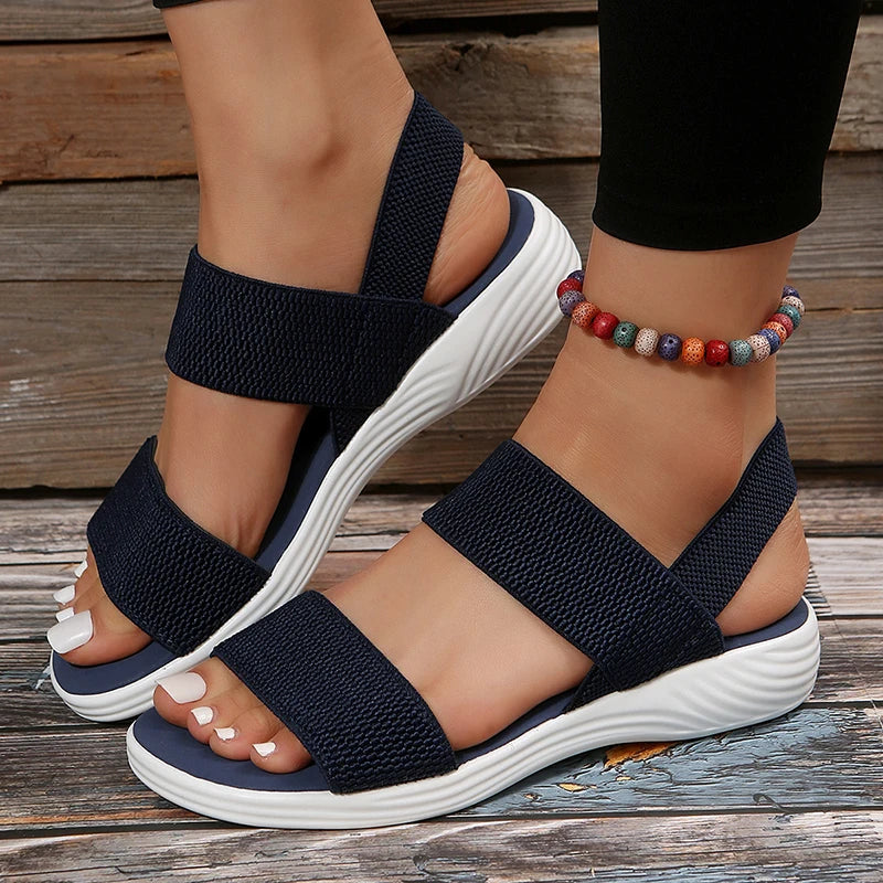 RAYLYNN | ELASTISCHE KEILABSATZ-SANDALETTEN AUS STRICKSTOFF