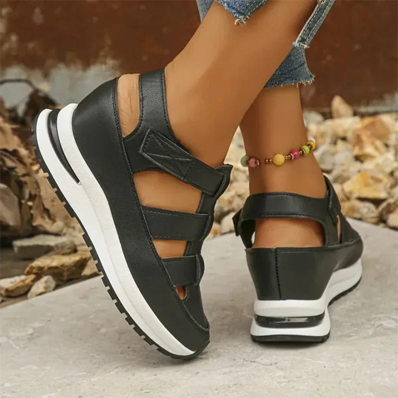 GENEVE | GESCHLOSSENE SNEAKER-SANDALEN