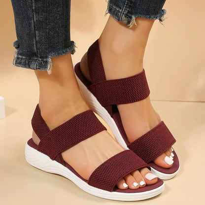 RAYLYNN | ELASTISCHE KEILABSATZ-SANDALETTEN AUS STRICKSTOFF